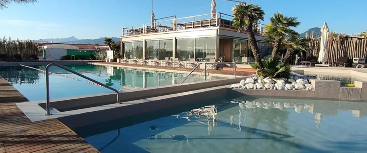 Spazio D'Arte Relais Pietrasanta Guest house