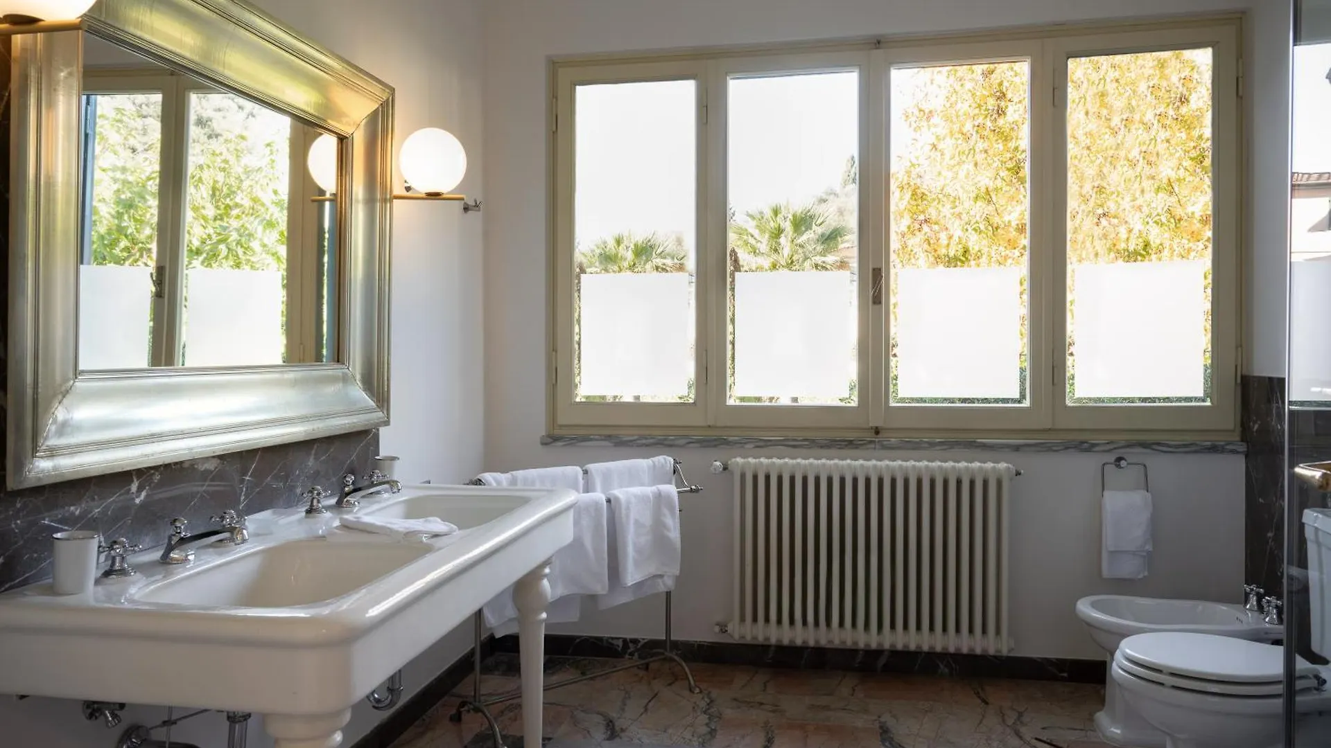 Spazio D'Arte Relais Pietrasanta